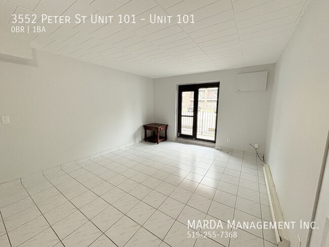 Building Photo - COZY MAIN FLOOR BACH NEAR U OF W - INCLUSIVE!