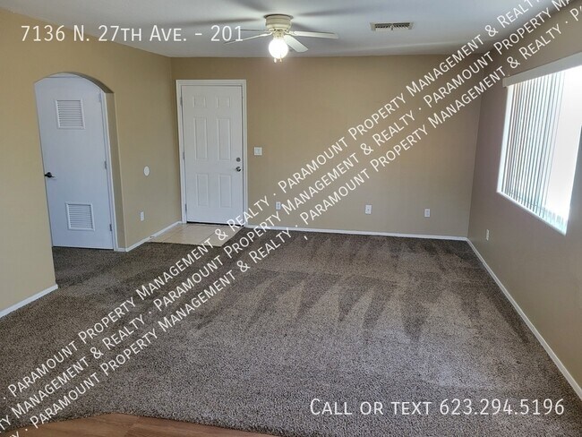 Building Photo - 2 Bed/2 Bath ready for immediate move in!