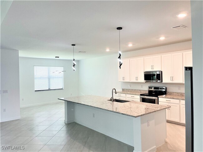 Building Photo - 11155 Canopy Loop