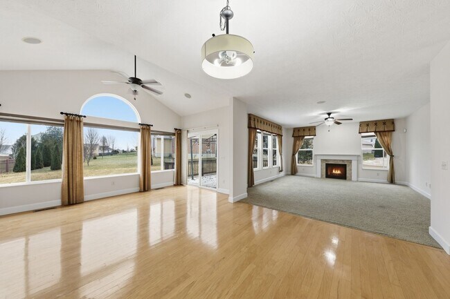 Building Photo - 997 Sweeney Dr