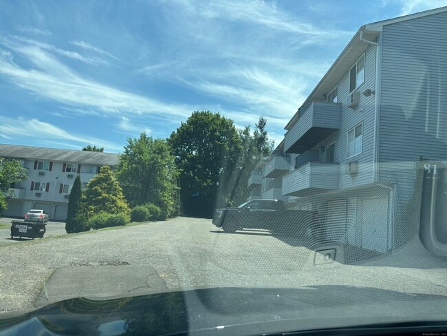 Building Photo - 81 Chipman St