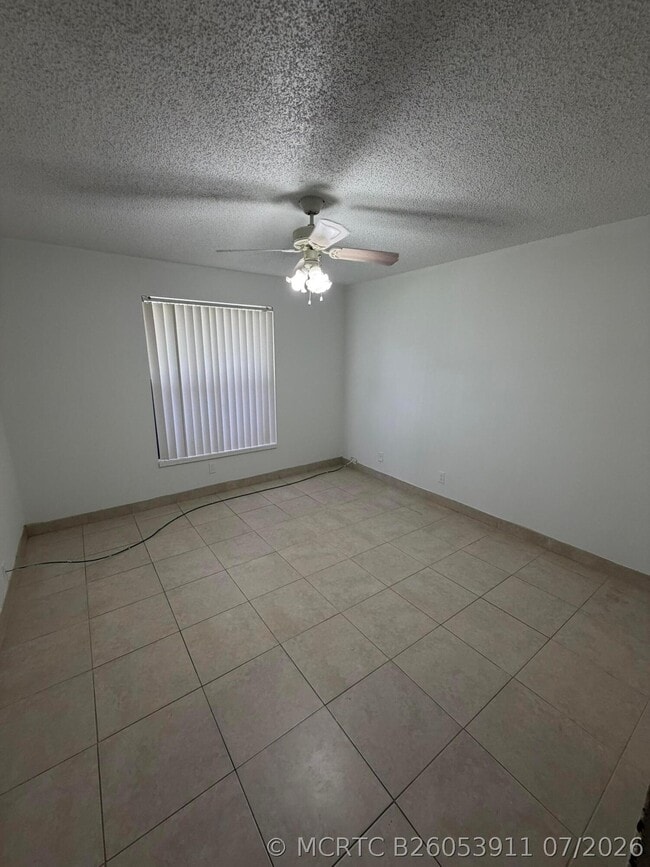 Building Photo - 9184 Sunrise Dr