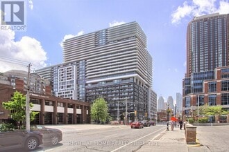 Building Photo - 70 Princess St