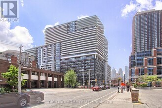 Building Photo - 70 Princess St