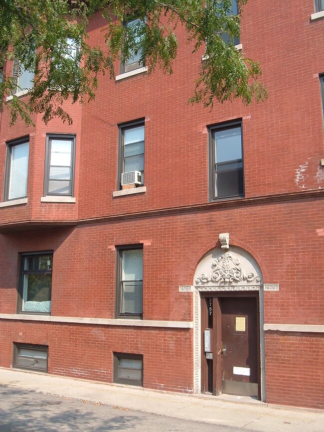 Foto del edificio - 1053 W Grace St