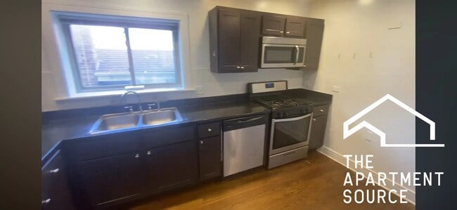 Foto del edificio - 2536 W Fitch Ave