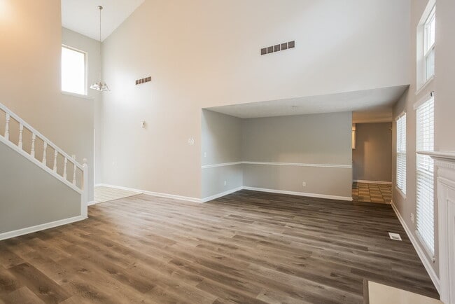 Building Photo - 10862 Geist Woods Ln