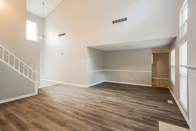 Foto del edificio - 10862 Geist Woods Ln