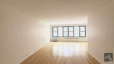 Building Photo - Fourth Avenue