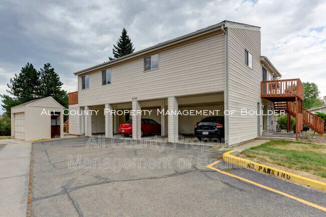 Foto del edificio - 3790 Iris Ave