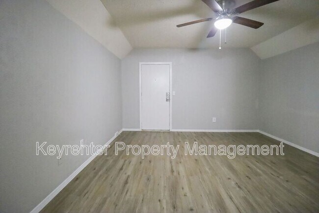 Foto del edificio - 405 S Maple St