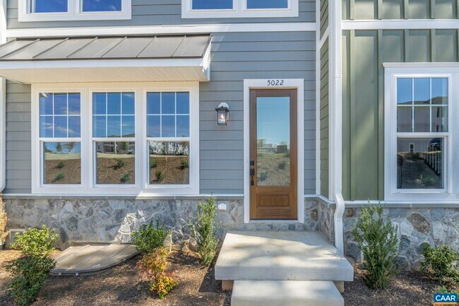 Foto del edificio - 5022 Lindley Pl