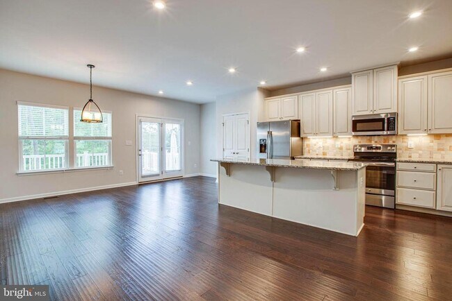 Foto del edificio - 10674 Hinton Wy