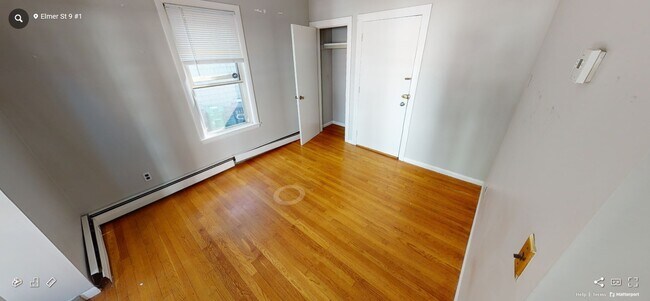 Building Photo - 5 Elmer St