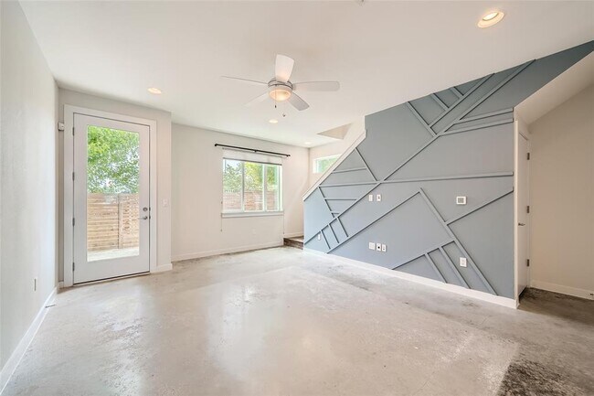 Foto del edificio - 801 N Bluff Dr