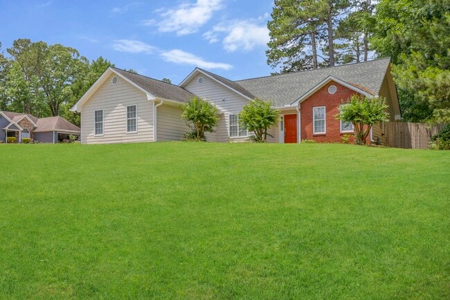 Building Photo - 101 Trestle Ct