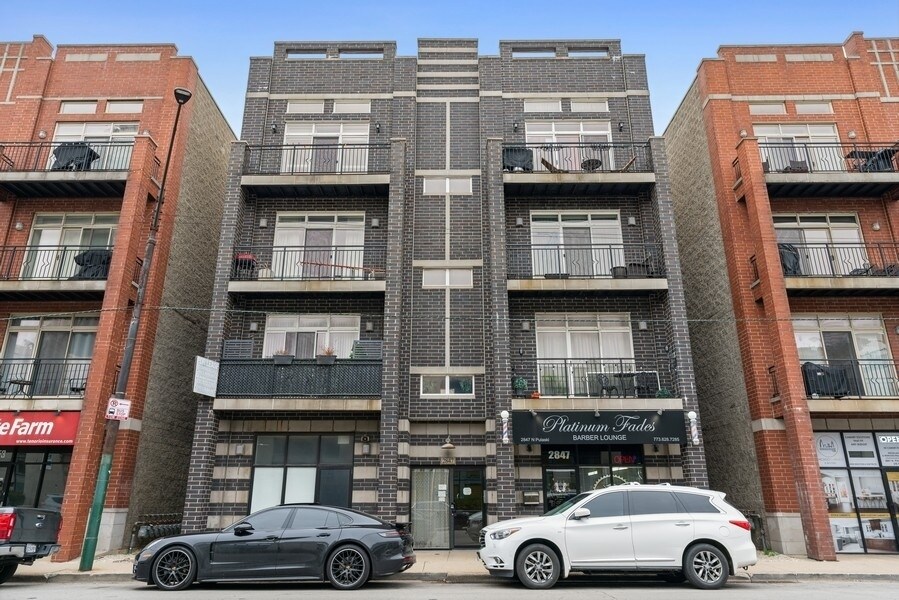 Primary Photo - 2847 N Pulaski Rd