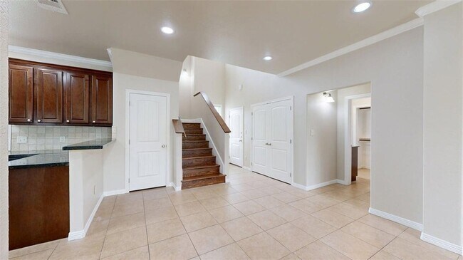 Building Photo - 1102 Milner Dr