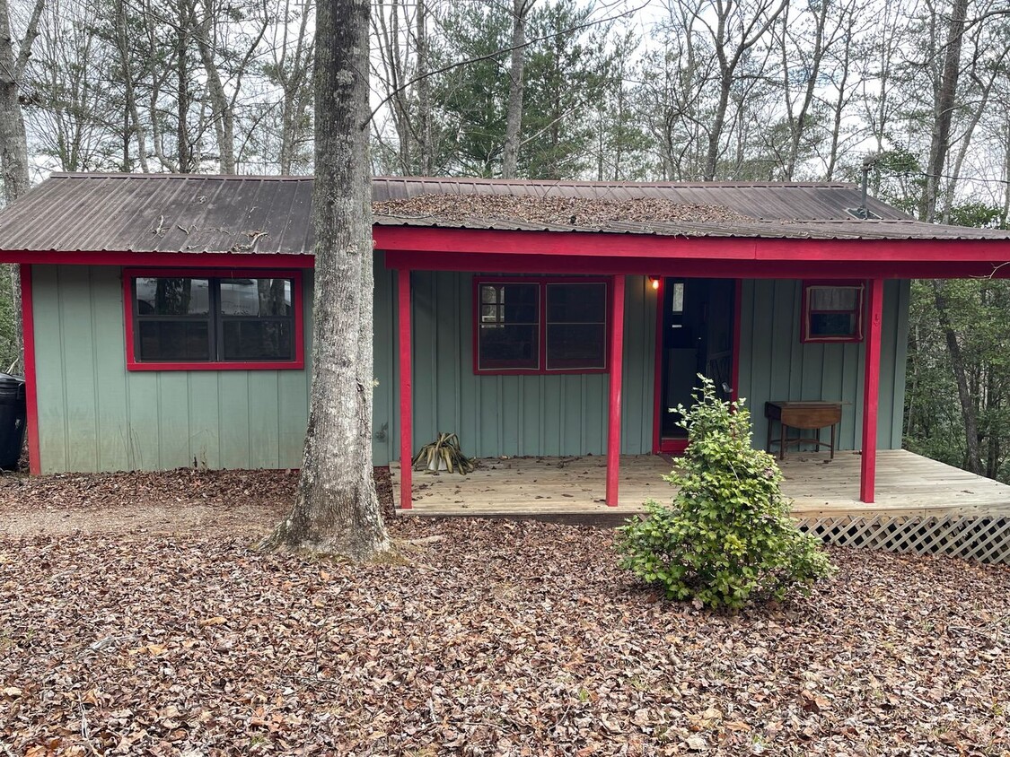 Primary Photo - Pine Log Home