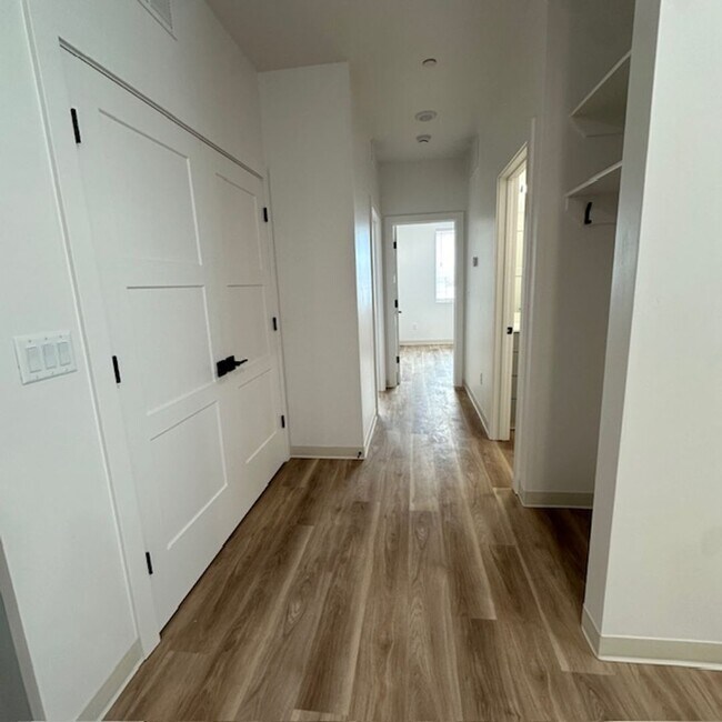Foto del edificio - New 2 Bedroom 2 bathroom Teton Peak Flats Unit E 101 With Additional Storage Closet
