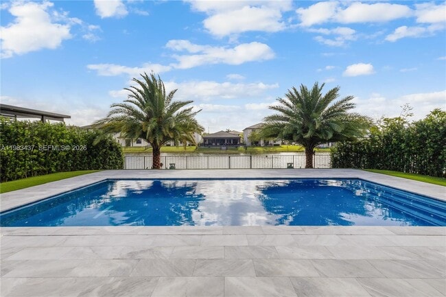 Foto del edificio - 4335 SW 174th Ave