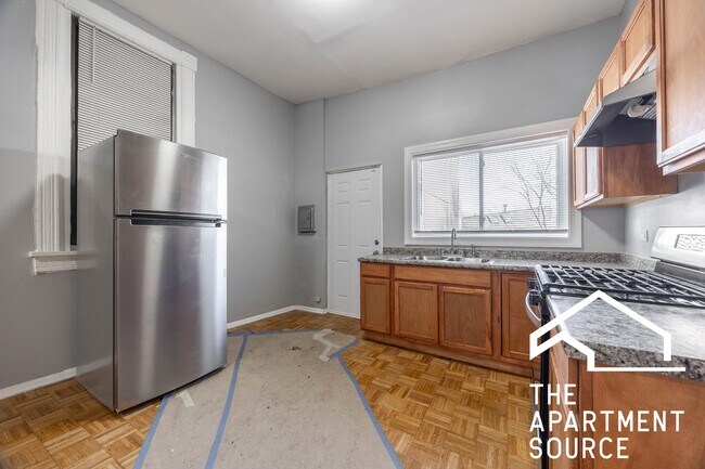 Foto del edificio - 1877 N Milwaukee Ave