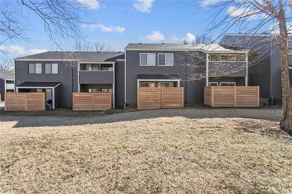 Primary Photo - 1505 W 25th Ct