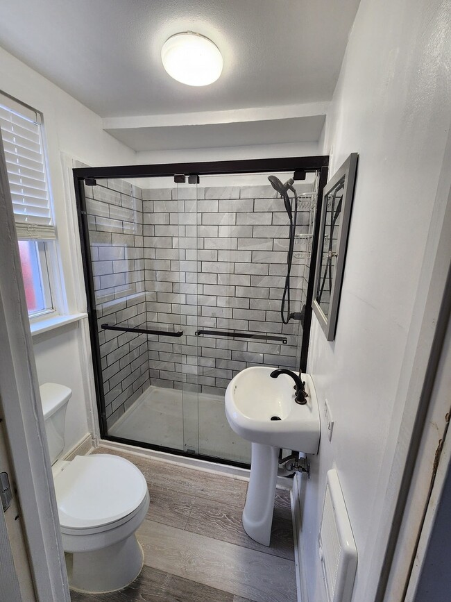 Bathroom - 4432 N Nagle Ave