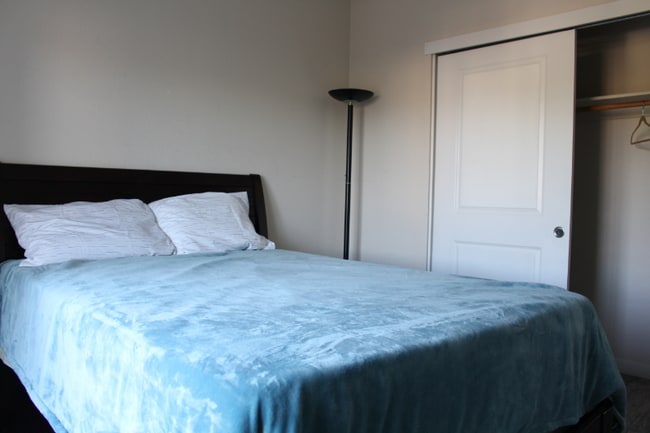 Foto del edificio - 49 Lake House Ct