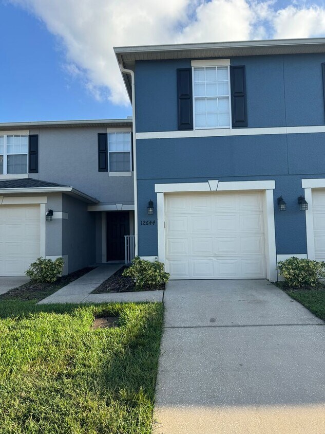 Foto principal - 12644 Somerset Oaks St