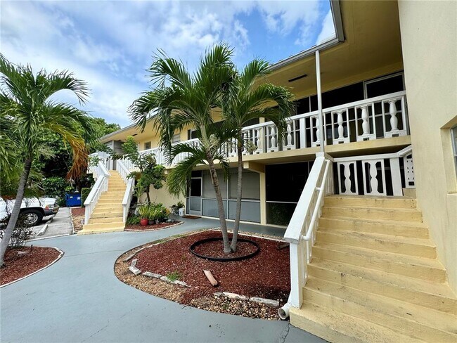 Foto del edificio - 2101 NE 68th St