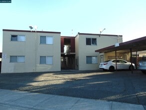Building Photo - 1205 Broadway Ave