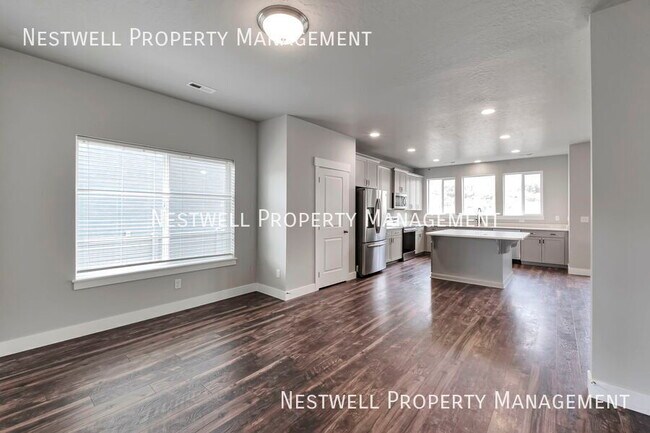 Building Photo - 3193 Deer Canyon Dr