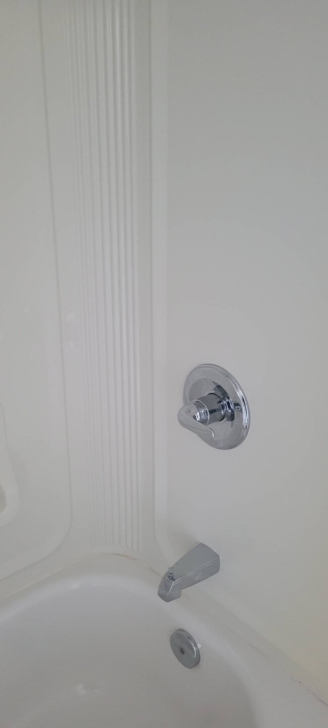 Photo du bâtiment - 4-124 Chem. Notre Dame de Lourdes