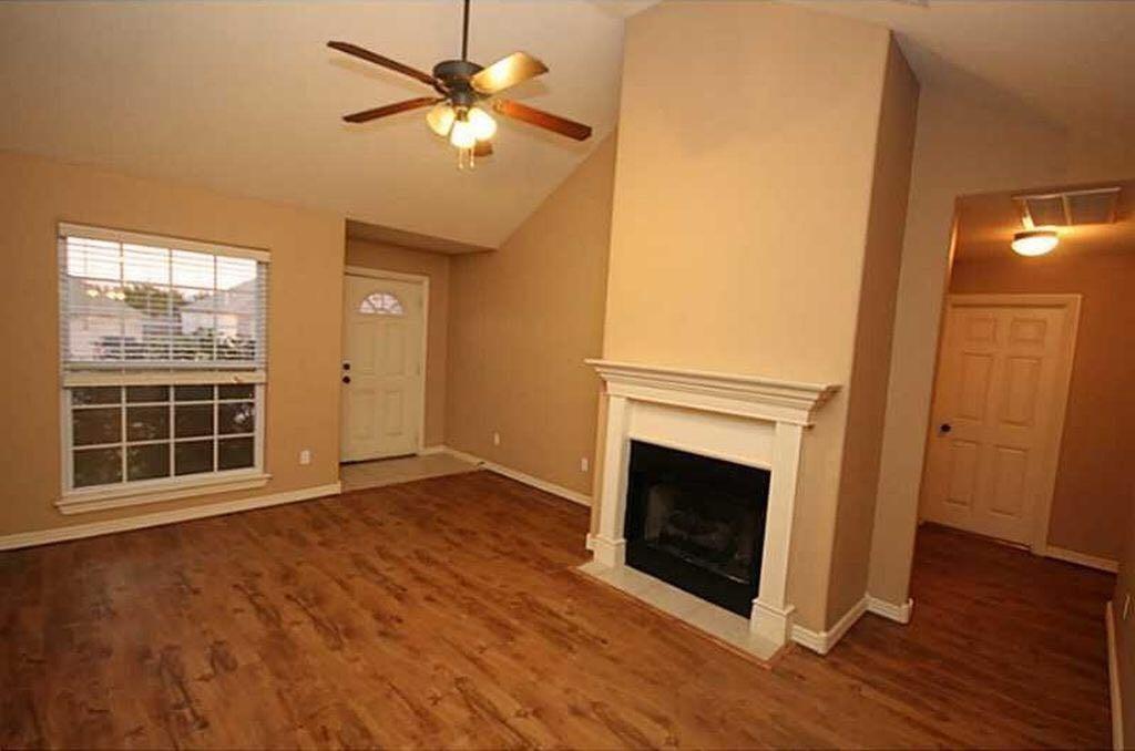 Foto del edificio - 270 Copper Oaks Dr