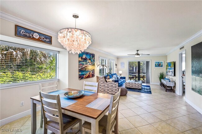 Foto del edificio - 910 Vanderbilt Beach Rd