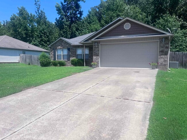 Building Photo - 439 Nottingham Dr