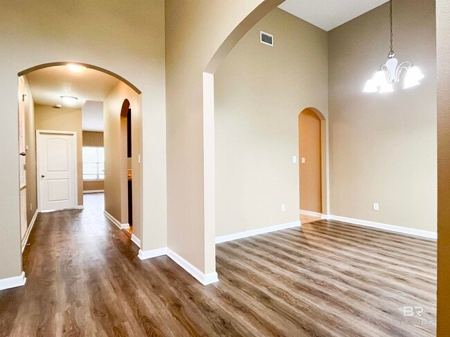 Building Photo - 24211 Limerick Ln