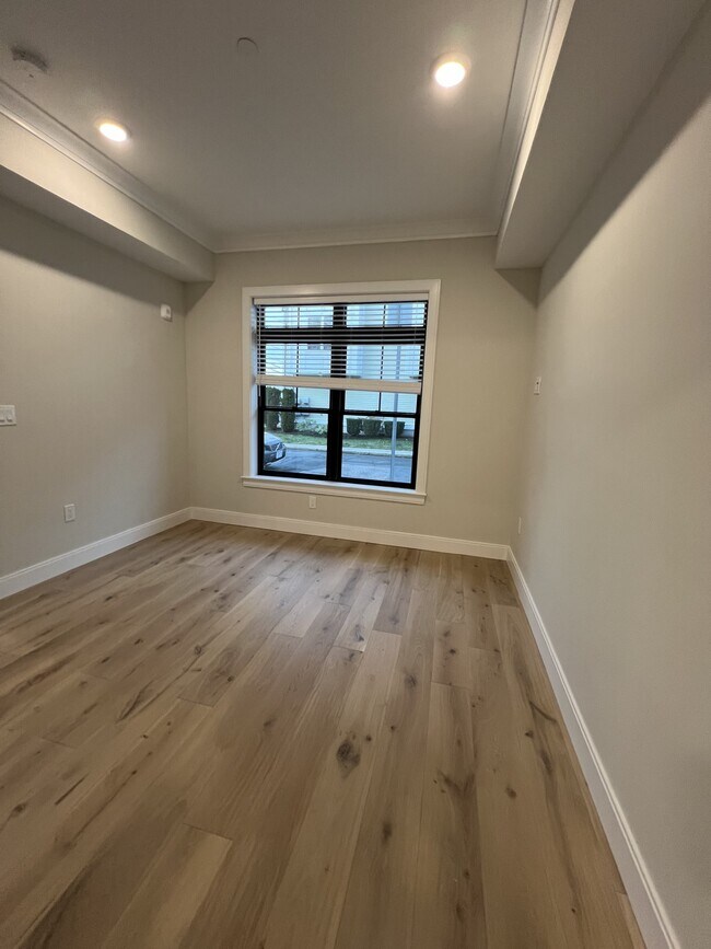 Foto del edificio - 157 Everett St