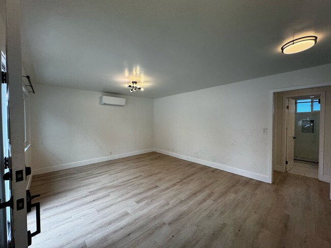 Foto del edificio - 4110 E Wilton St