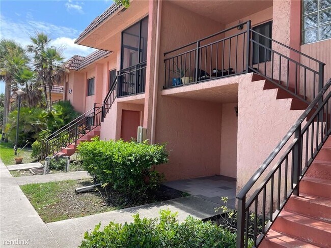 Building Photo - 2 br, 2 bath Condo - 235 Lakeview Dr Apt 102
