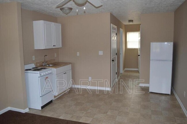 Foto del edificio - 3674 Deans Bridge Rd