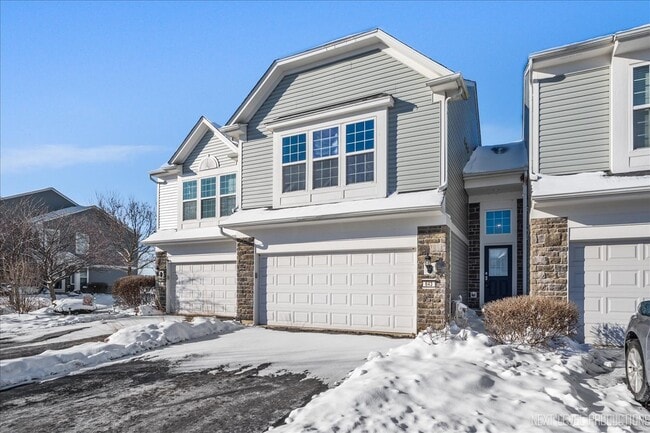 Building Photo - 643 Hawley Dr