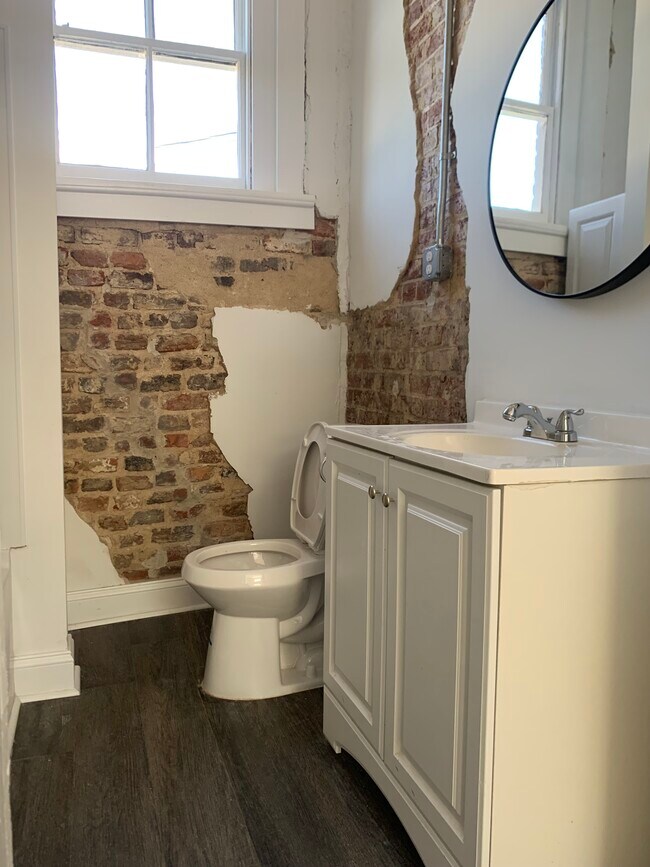 Foto del edificio - 634 S Sycamore St