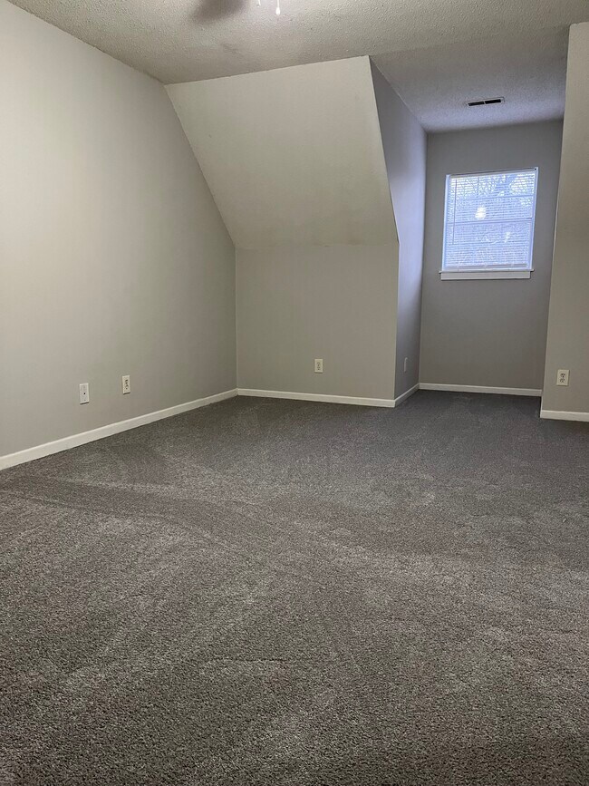 Foto del edificio - 800 Mountain View Ct