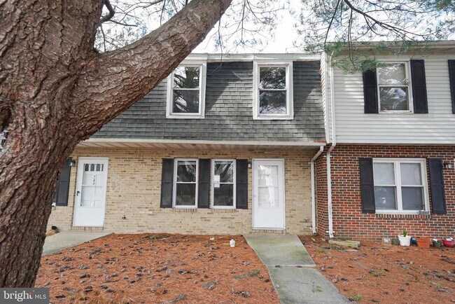 Foto del edificio - 738 Hemlock St