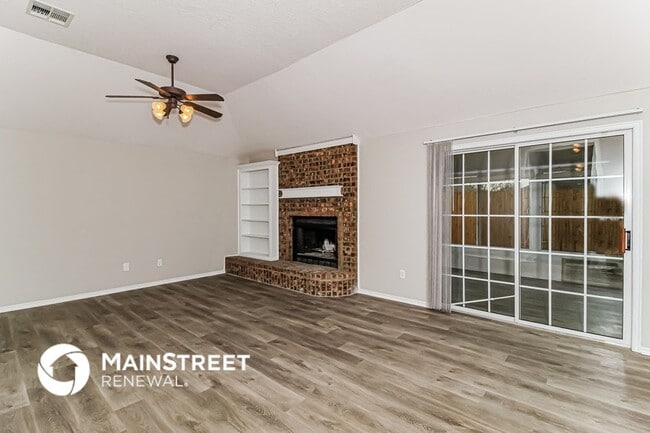 Building Photo - 8113 Greer Way