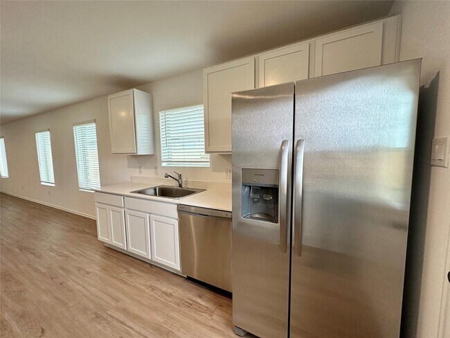 Foto del edificio - 4130 Brazos Brk Trl