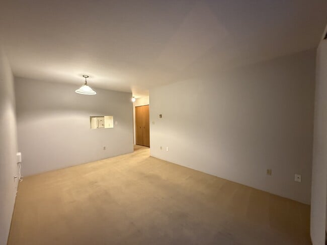 Photo du bâtiment - 45744-45744 Spadina Ave