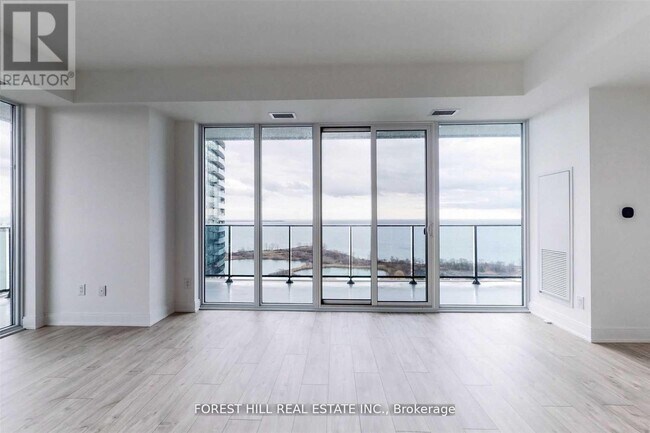 Photo du bâtiment - 70 Annie Craig Dr